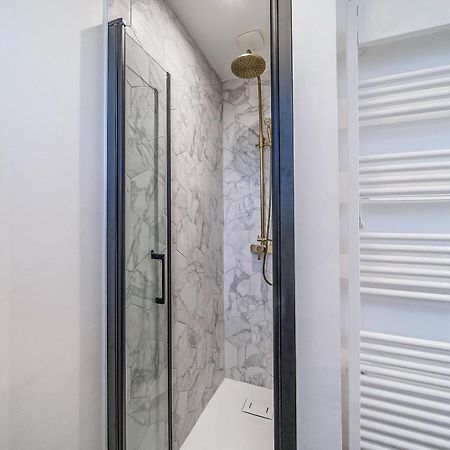 L'Evasion - Sauna Jacuzzi Cinema Tours Exterior photo