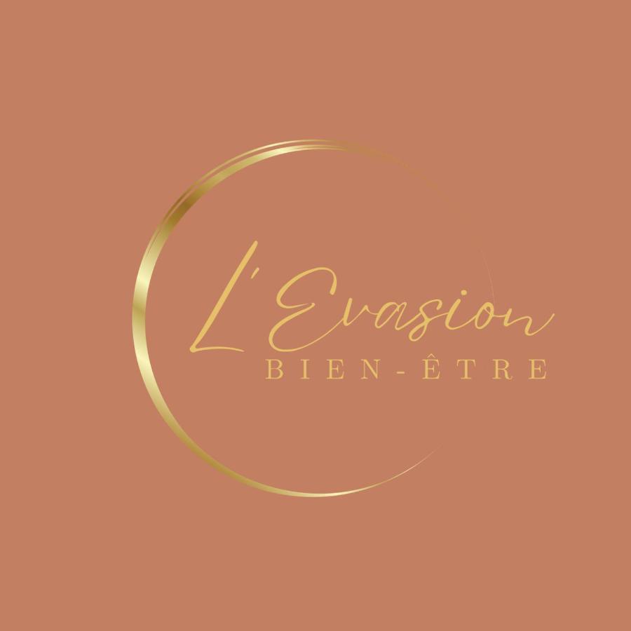 L'Evasion - Sauna Jacuzzi Cinema Tours Exterior photo